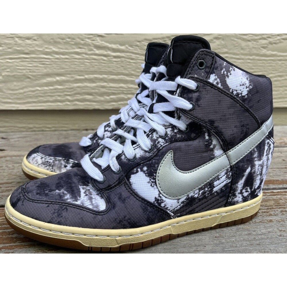 Nike Dunk Sky Hi High Women's 8 Hidden Wedge Sneakers Black/Gray 543258-004 - Picture 4 of 12